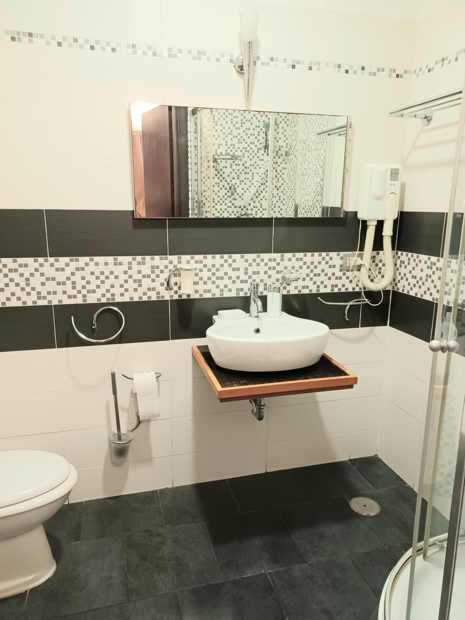Leone Otel Roma Dış mekan fotoğraf